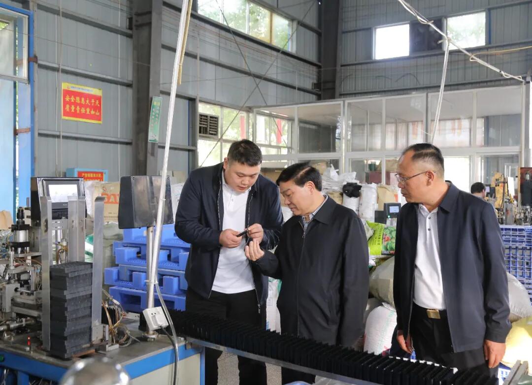 胡伟林在邵阳调研:聚焦生态环境领域重点难点问题发力,广泛凝聚生态环境保护共识(图2)